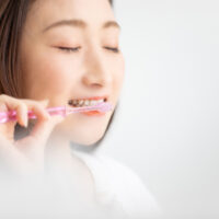 最近流行りのホワイトニング歯磨剤。その効果って本当にあるの？